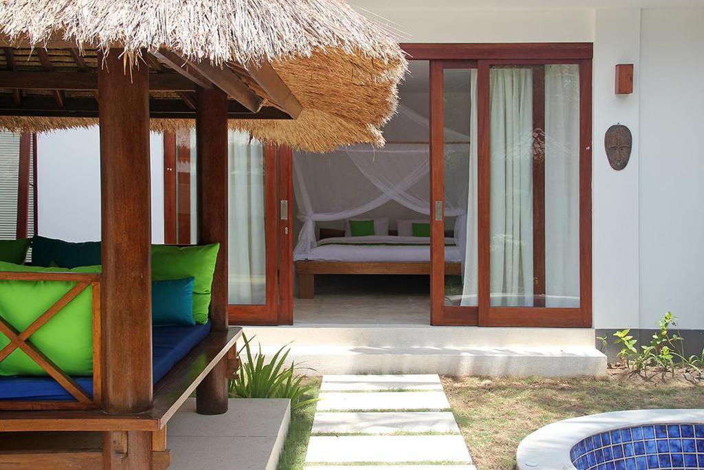 Simon'S Suite Mangsit Exterior foto